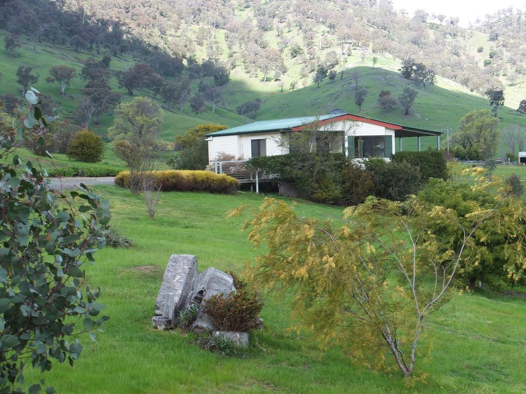 Elm Cottage Tumut Exterior foto